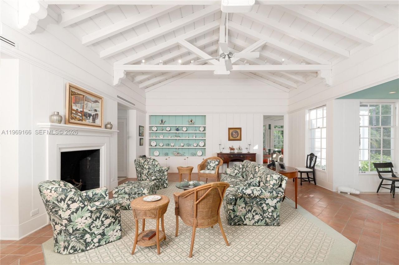 200 S Beach Rd, Jupiter Island, FL 33455 Photo