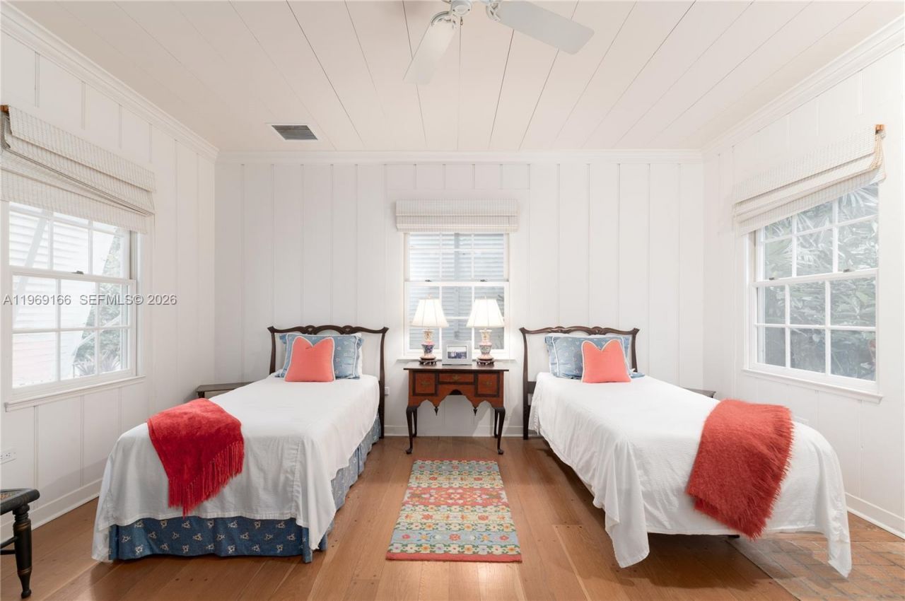 200 S Beach Rd, Jupiter Island, FL 33455 Photo