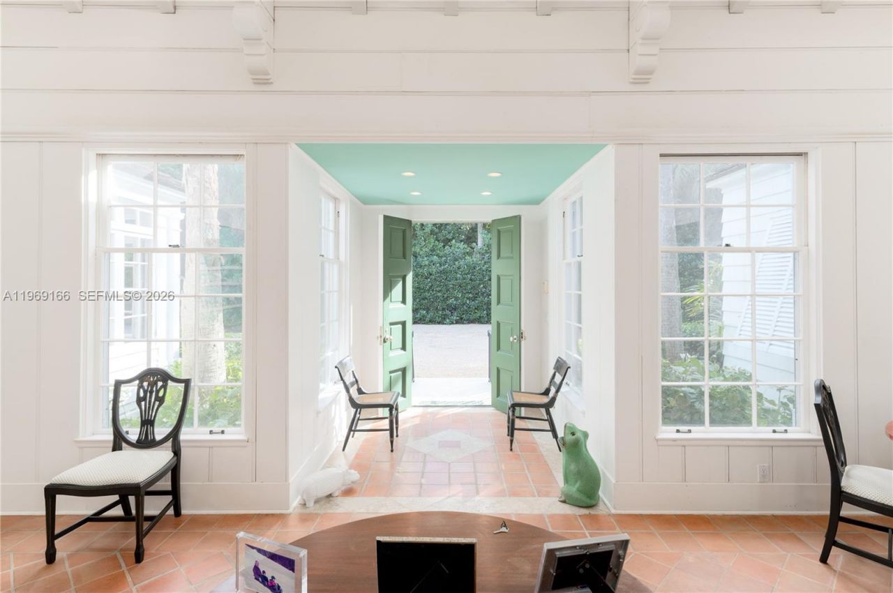 200 S Beach Rd, Jupiter Island, FL 33455 Photo