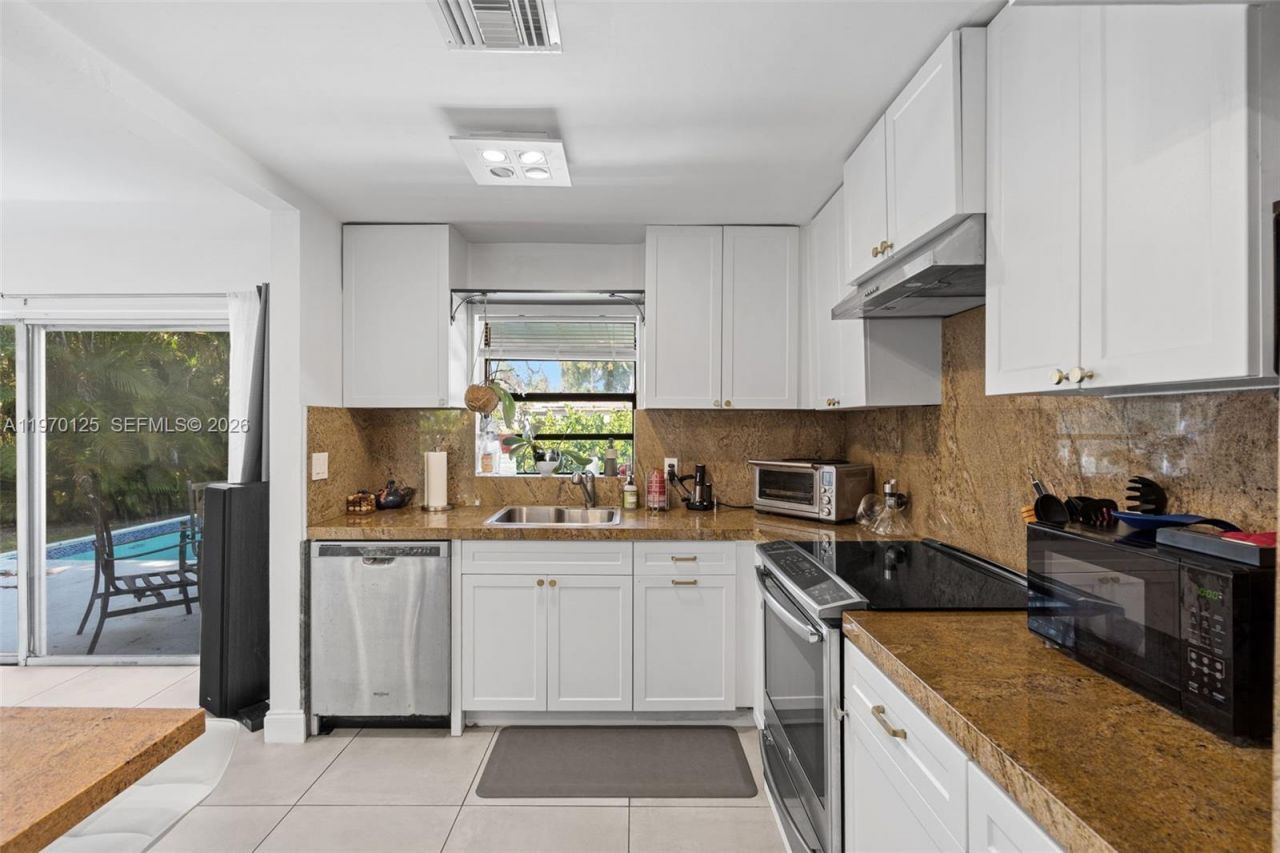 3035 Hayes St, Hollywood, FL 33021 Photo