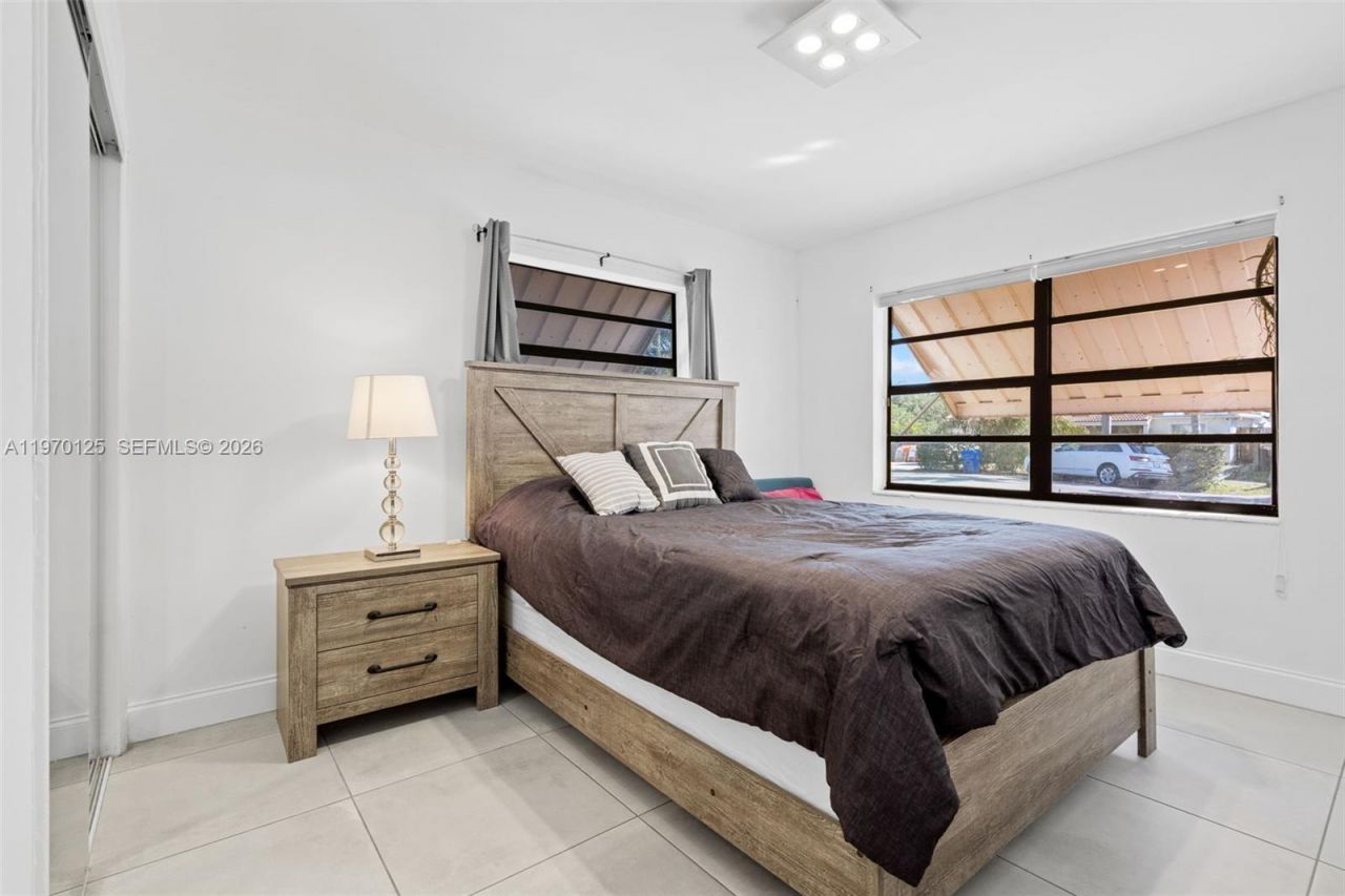 3035 Hayes St, Hollywood, FL 33021 Photo