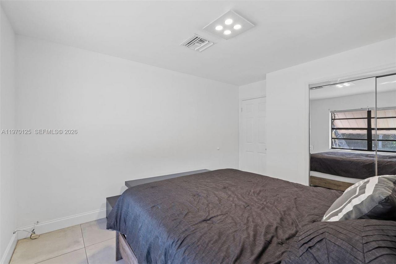 3035 Hayes St, Hollywood, FL 33021 Photo