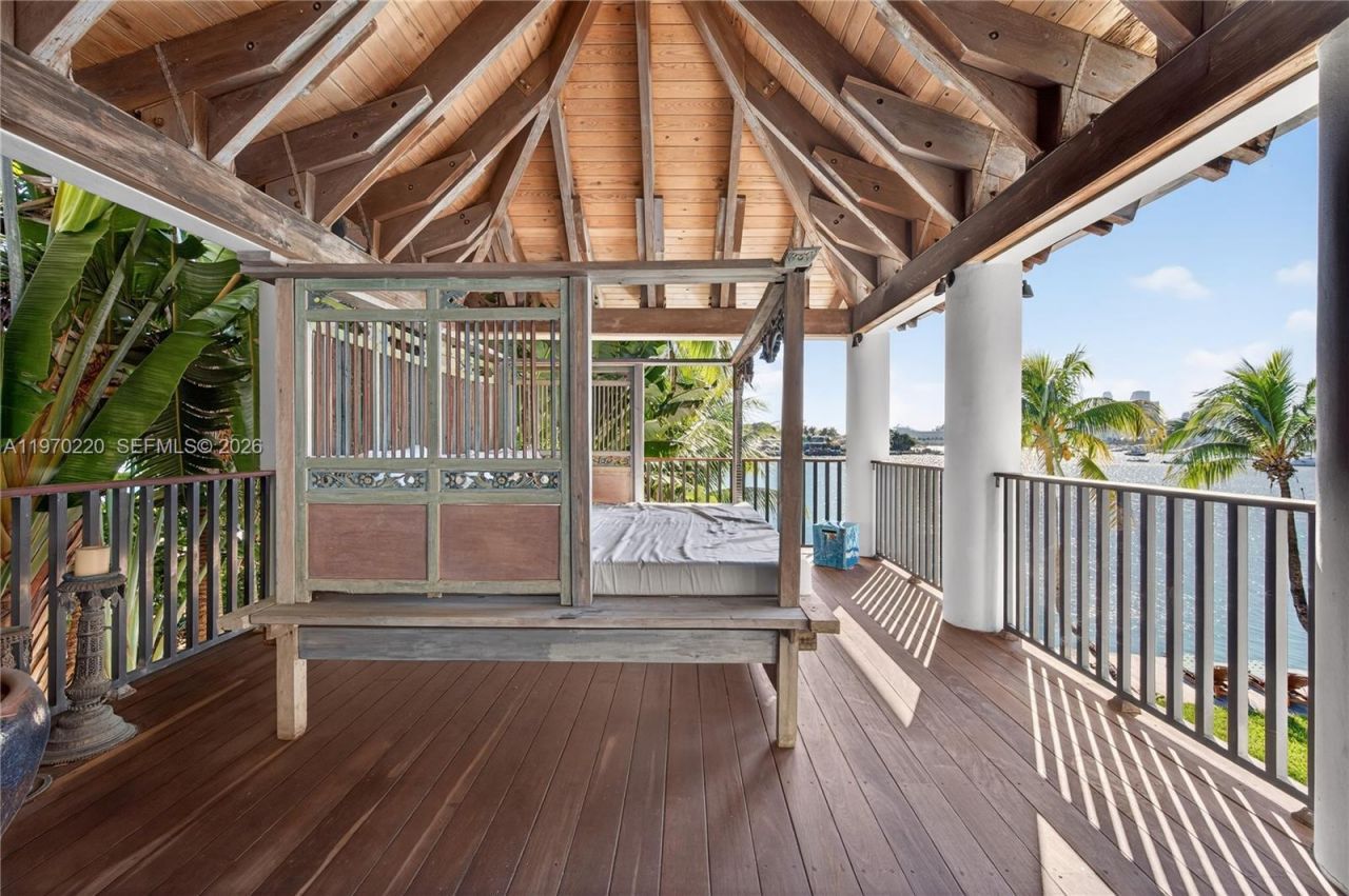 14 W San Marino Dr, Miami Beach, FL 33139 Photo