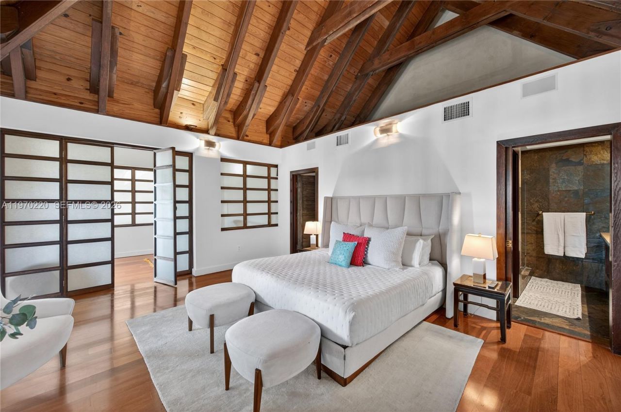 14 W San Marino Dr, Miami Beach, FL 33139 Photo