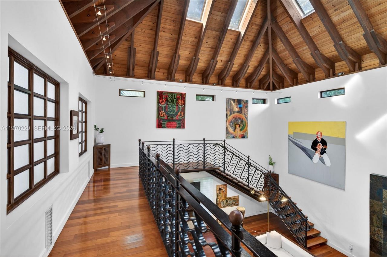 14 W San Marino Dr, Miami Beach, FL 33139 Photo