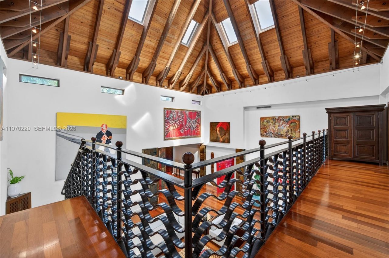 14 W San Marino Dr, Miami Beach, FL 33139 Photo