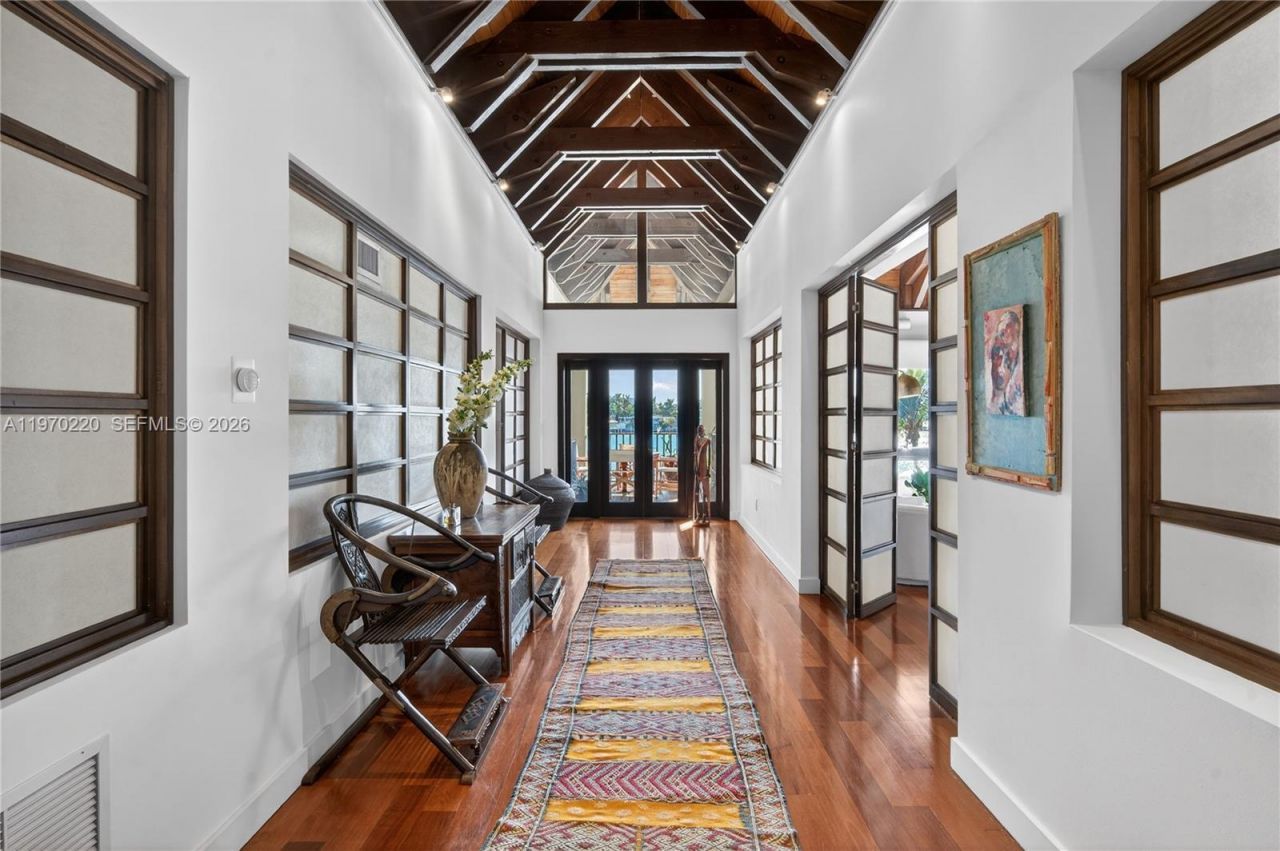 14 W San Marino Dr, Miami Beach, FL 33139 Photo