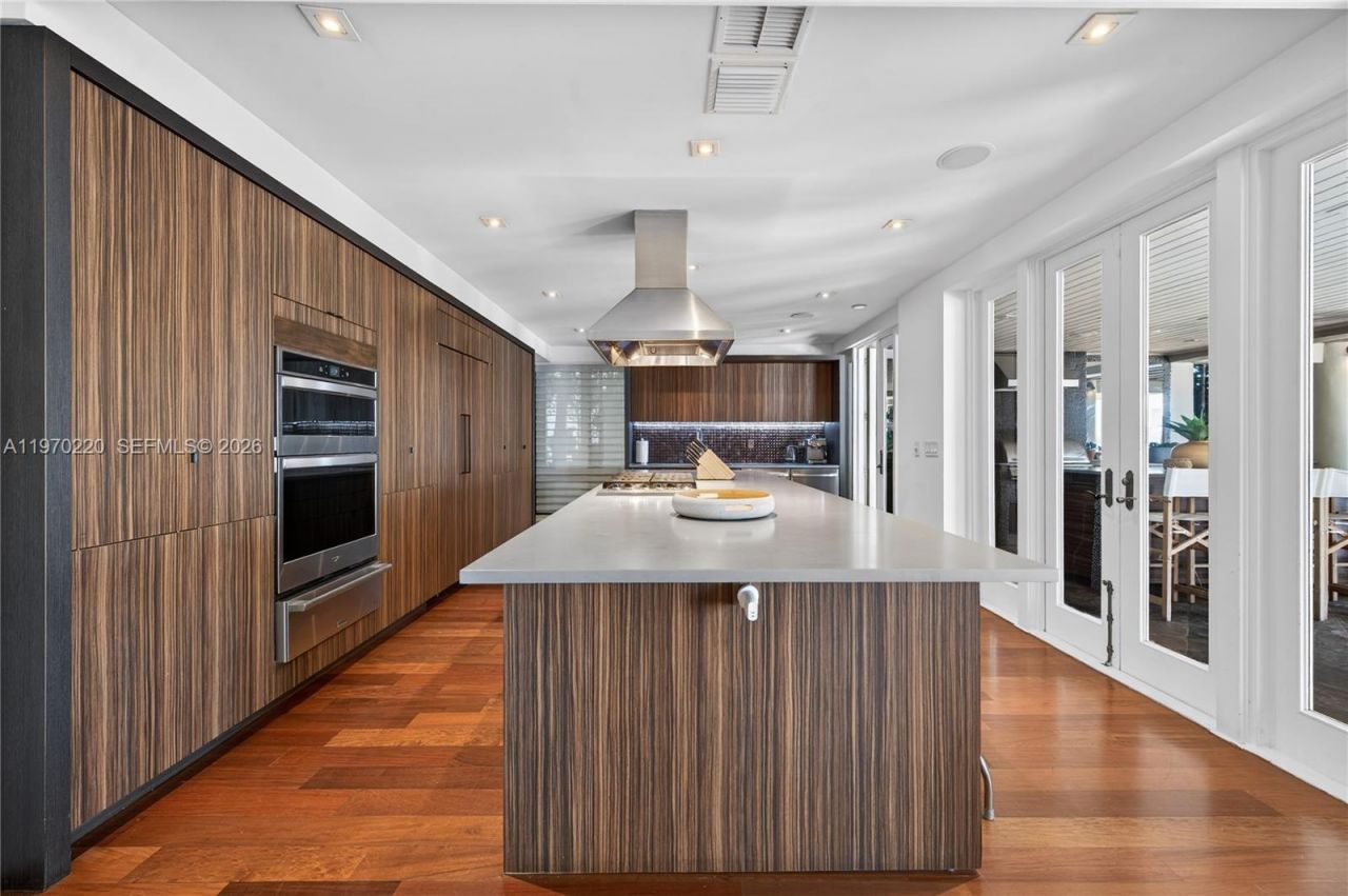 14 W San Marino Dr, Miami Beach, FL 33139 Photo