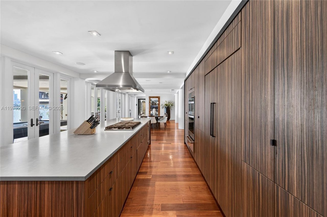 14 W San Marino Dr, Miami Beach, FL 33139 Photo