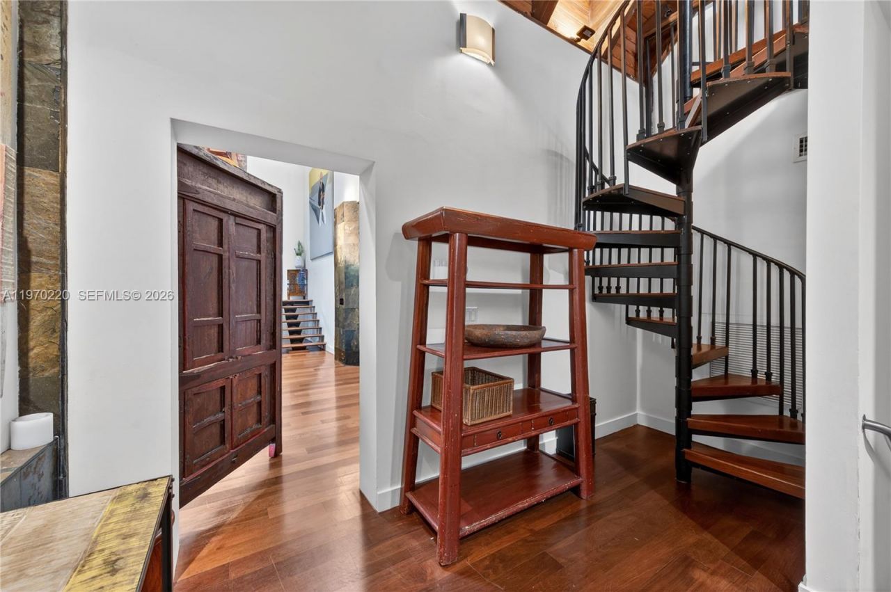 14 W San Marino Dr, Miami Beach, FL 33139 Photo