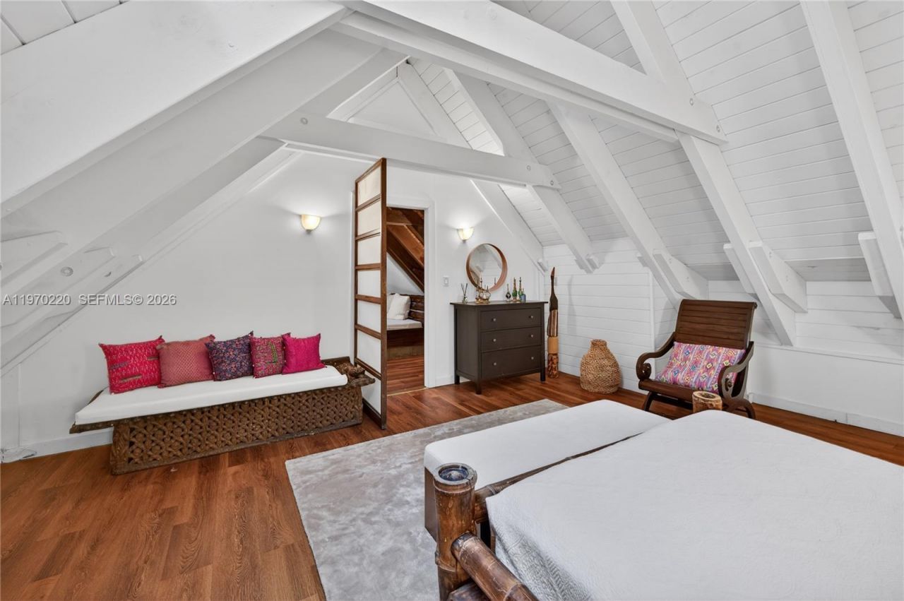 14 W San Marino Dr, Miami Beach, FL 33139 Photo