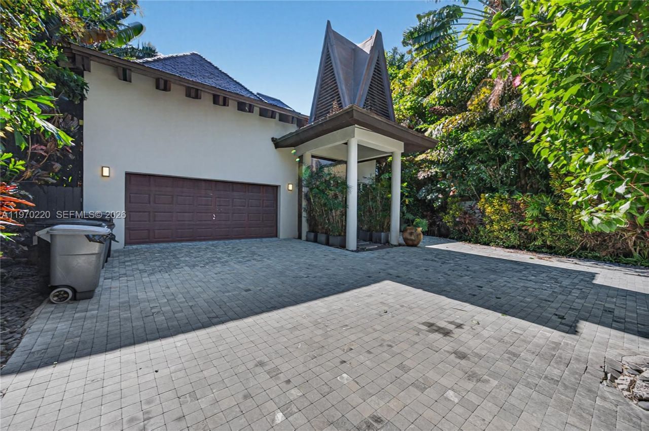 14 W San Marino Dr, Miami Beach, FL 33139 Photo