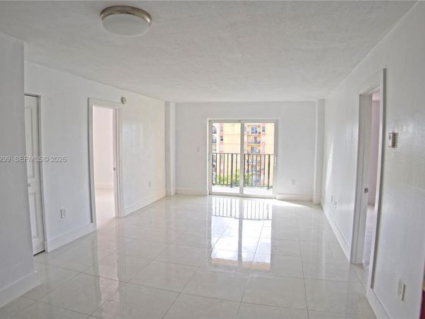 4717 NW 7th St, Unit 704-10, Miami, FL 33126