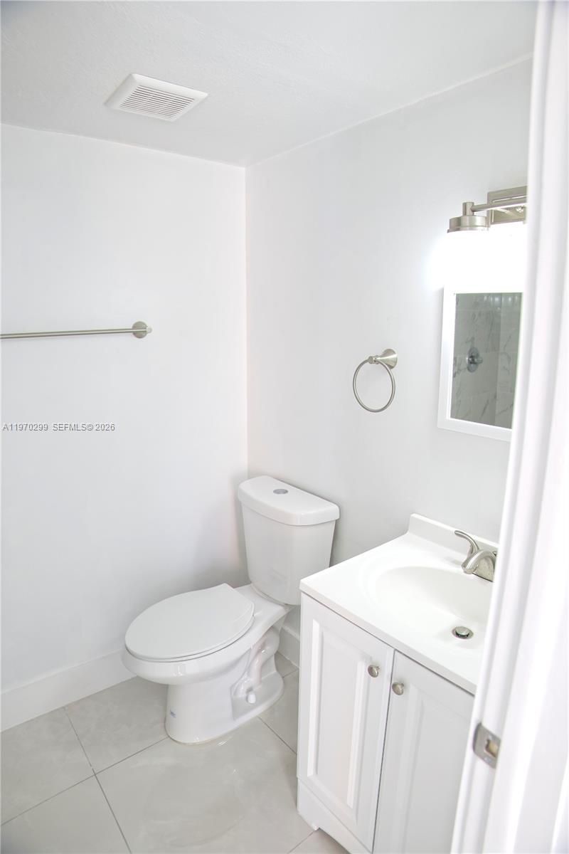4717 NW 7th St, Unit 704-10, Miami, FL 33126 Photo