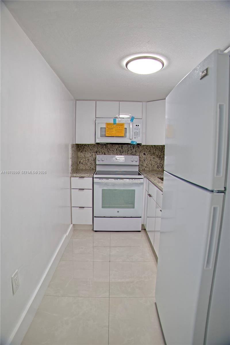 4717 NW 7th St, Unit 704-10, Miami, FL 33126 Photo