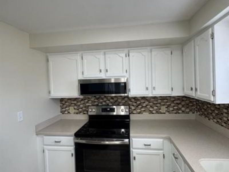 4303 Walbridge Trail, Beavercreek, OH 45430 Photo 9