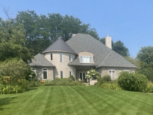 8S230 Hampton Circle, Naperville, IL 60540