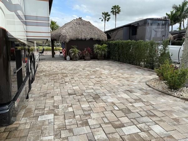 222 NW Chipshot Lane, Port St Lucie, FL 34986