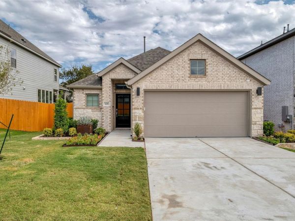 305 Langhorne BND, Liberty Hill, TX 78642