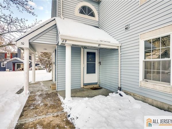 49 Tanglewood Court, Monmouth Junction, NJ 08852