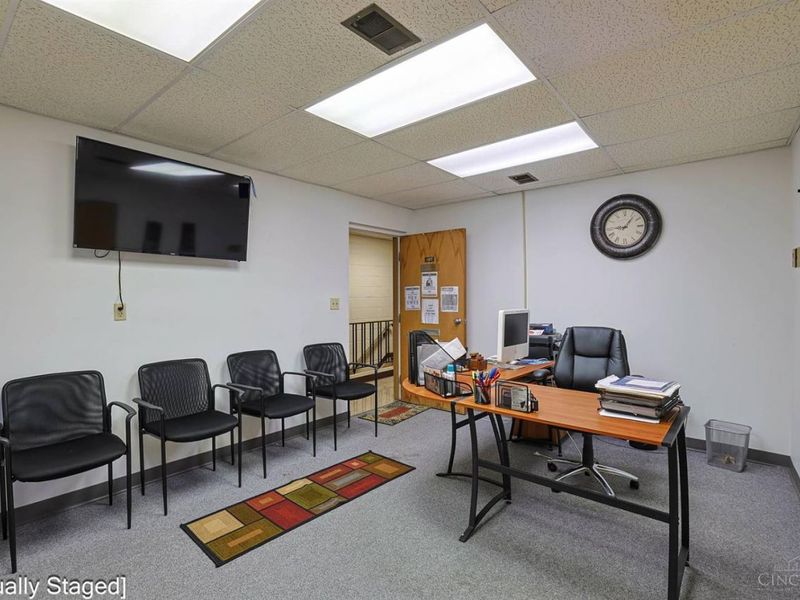 1172 W Galbraith Road, Springfield Twp., OH 45231 Photo 8