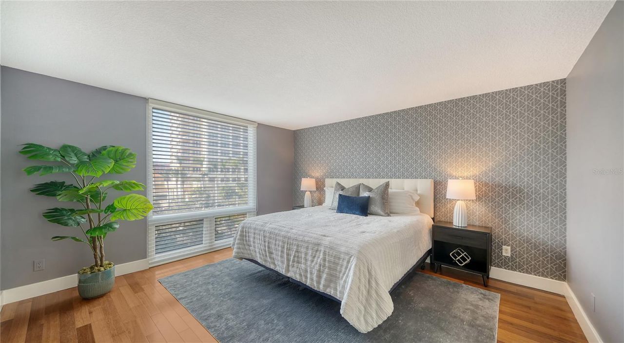 1111 N Gulfstream Avenue, Unit 4E, Sarasota, FL 34236 Photo