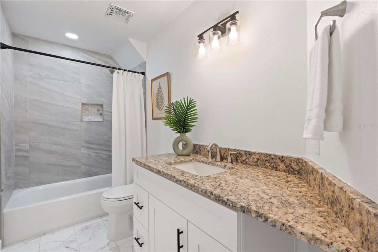 5923 Stratton Lane, Orlando, FL 32808 Photo