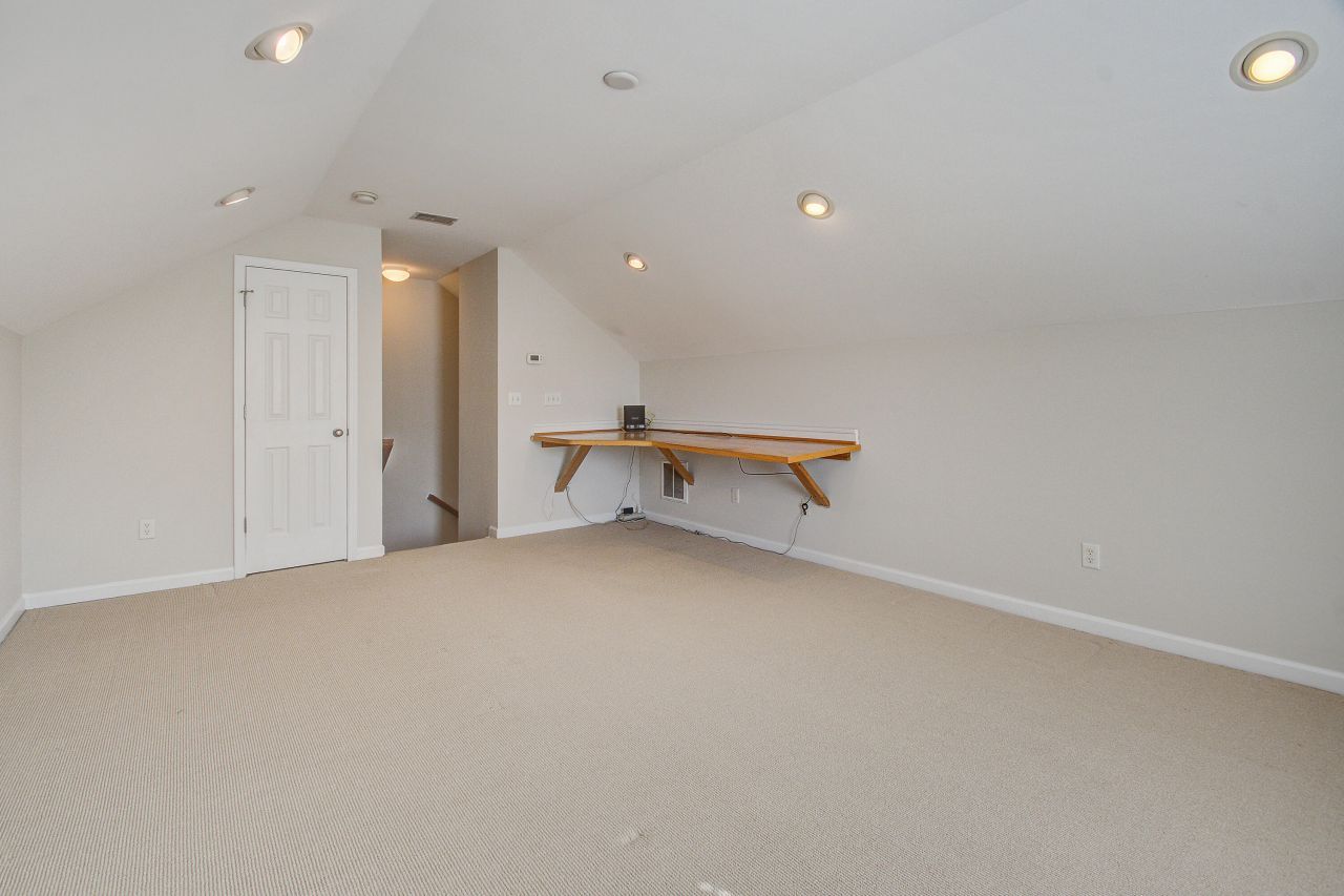 7559 Hawks Circle Photo 20