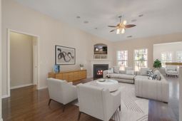 7559 Hawks Circle photo 4