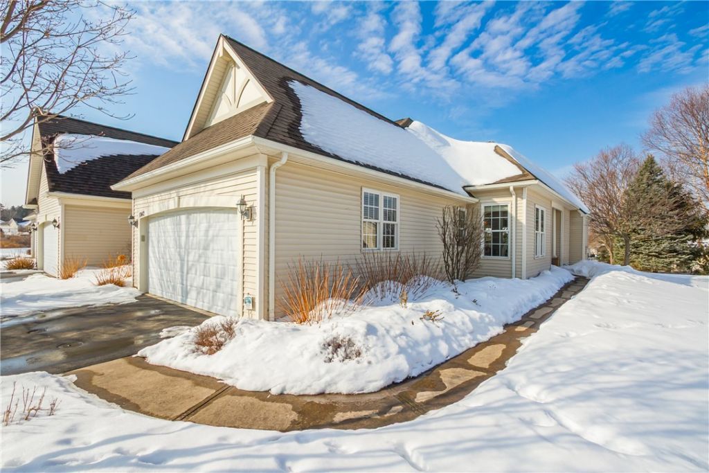 1042 Chapelhill Drive, Victor, NY 14564 Main Photo