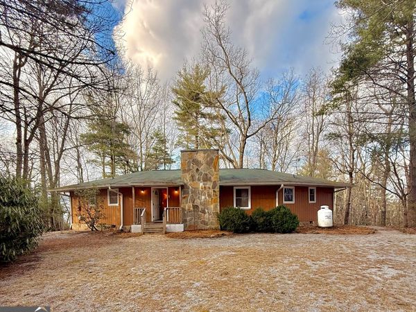 130 Ivy Trail, Rabun Gap, GA 30568