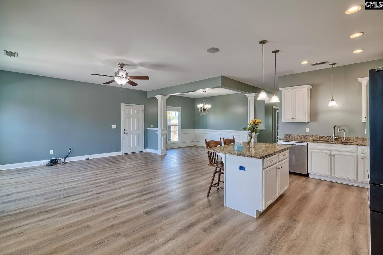 417 Dot Court  Photo 16