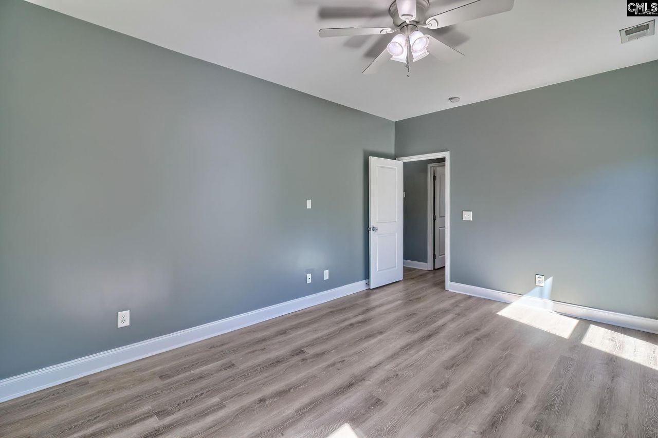 417 Dot Court  Photo 23