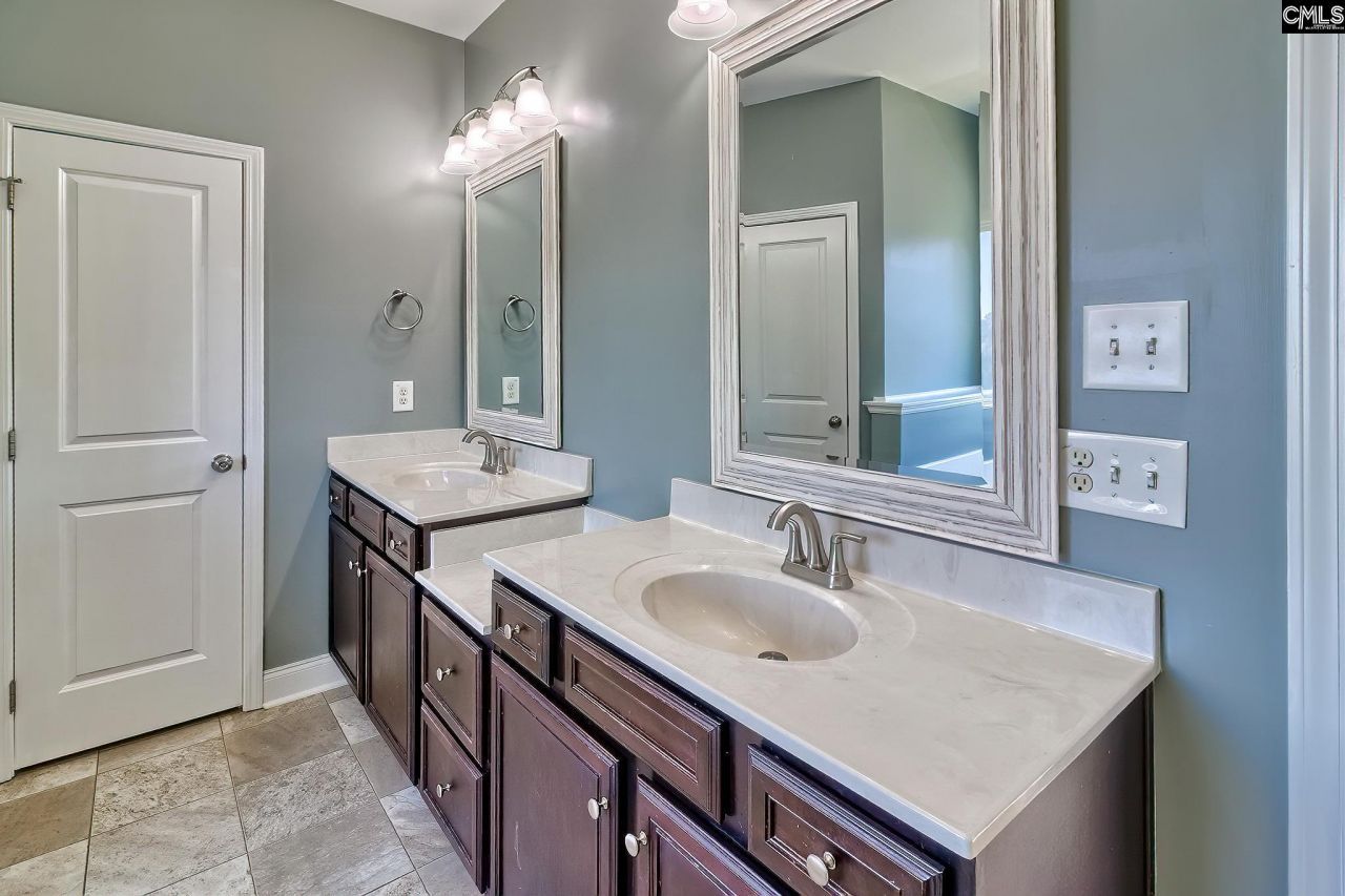 417 Dot Court  Photo 25