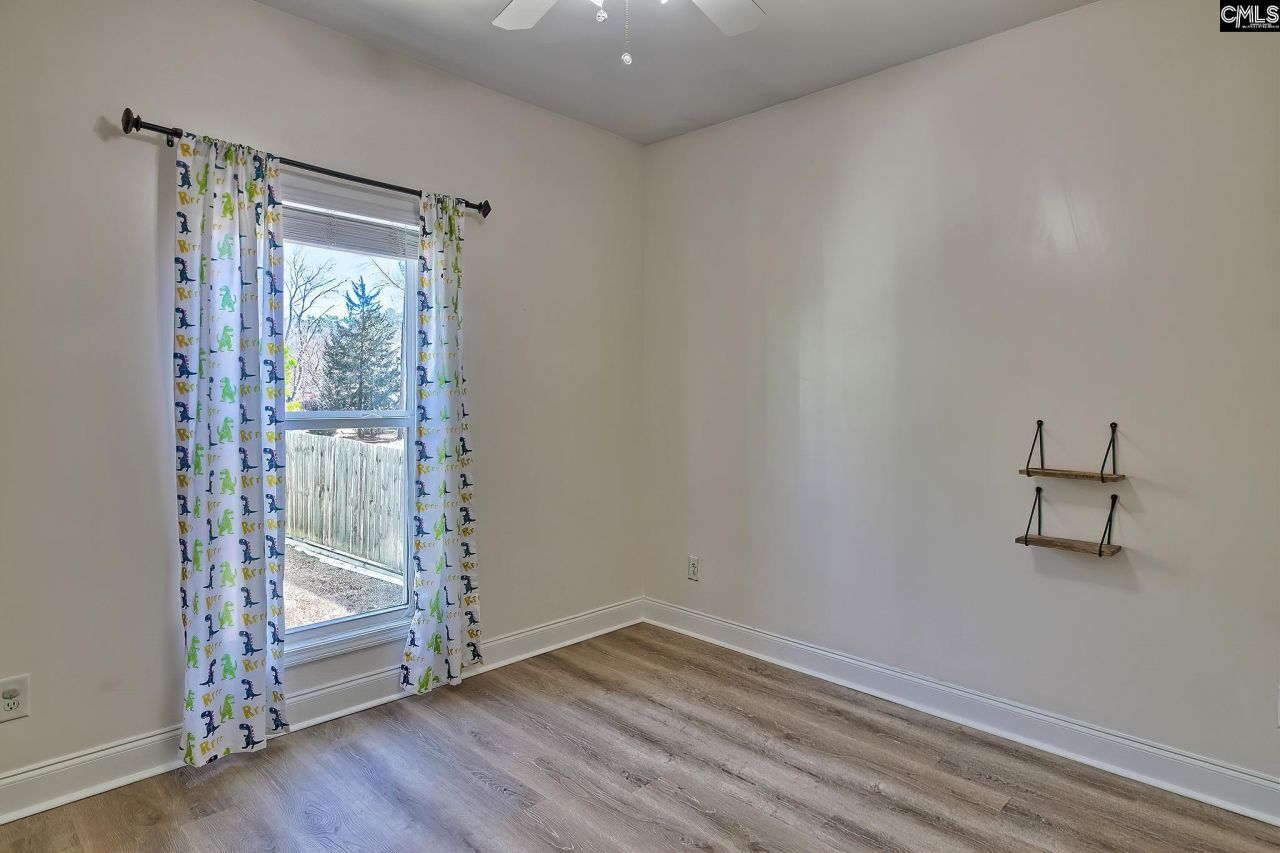 417 Dot Court  Photo 30