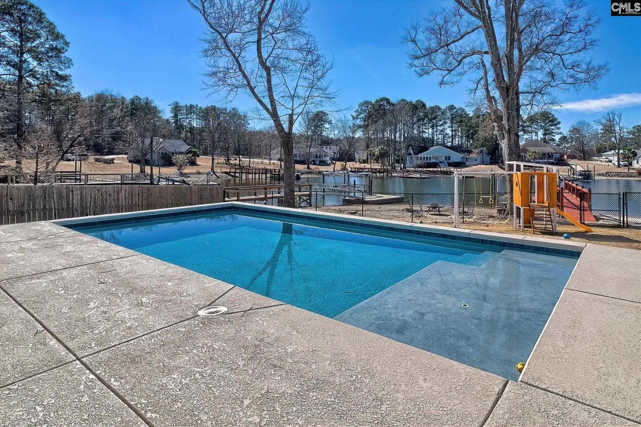 417 Dot Court  Photo 35