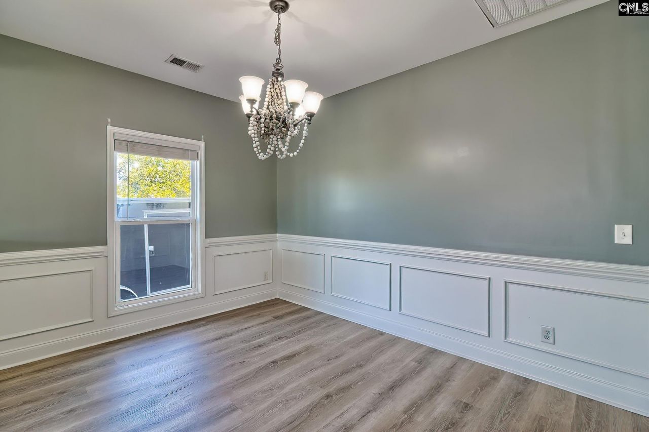 417 Dot Court  Photo 8