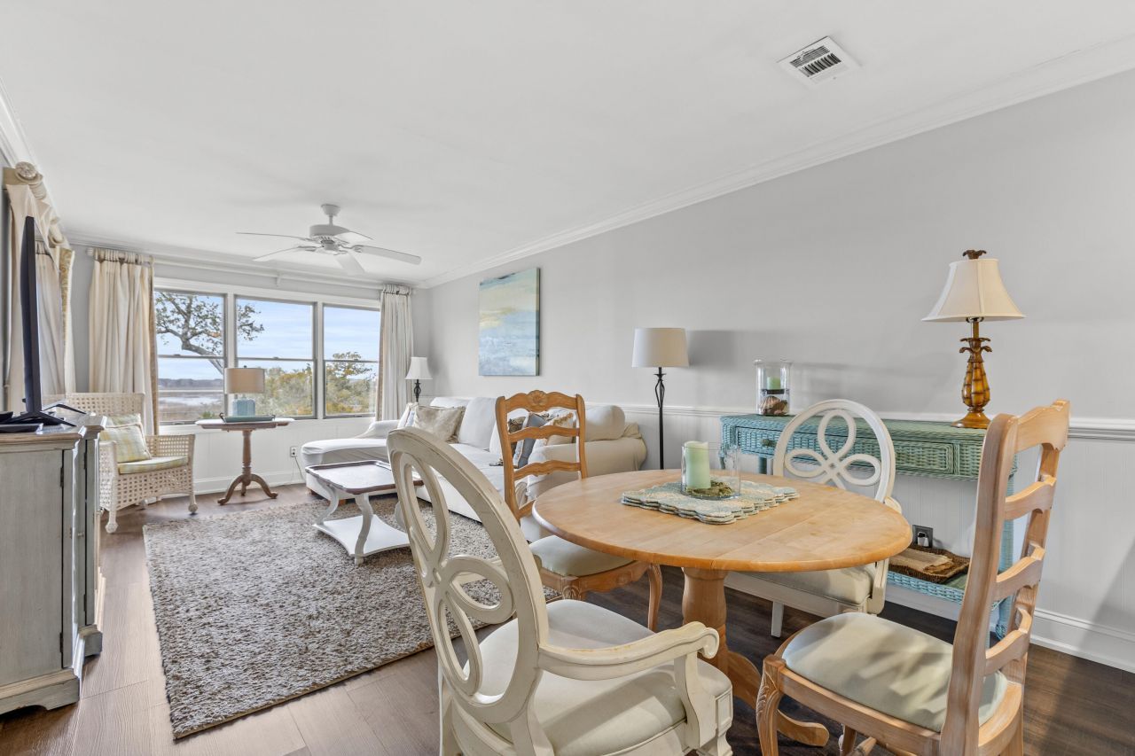 2106 Landfall Way Photo 11