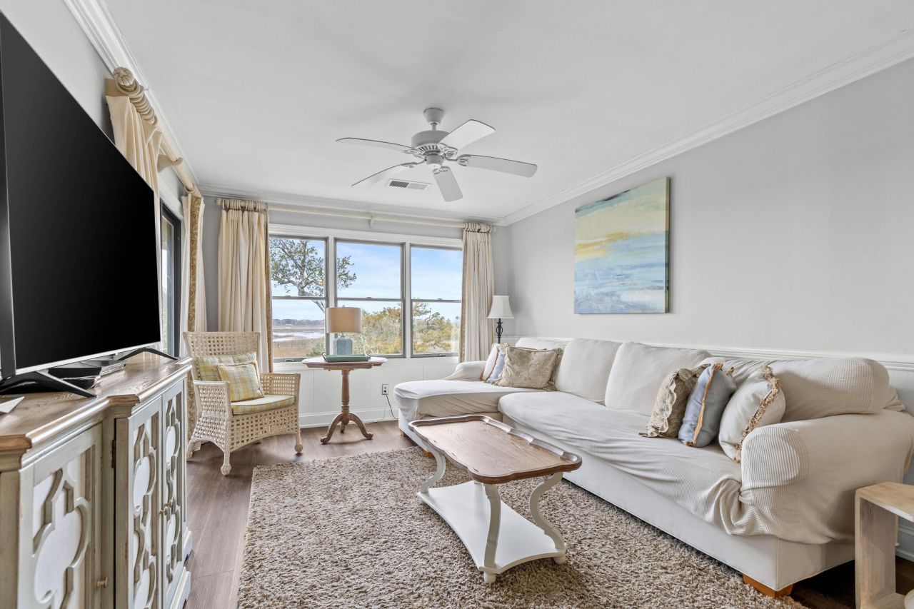 2106 Landfall Way Photo 13