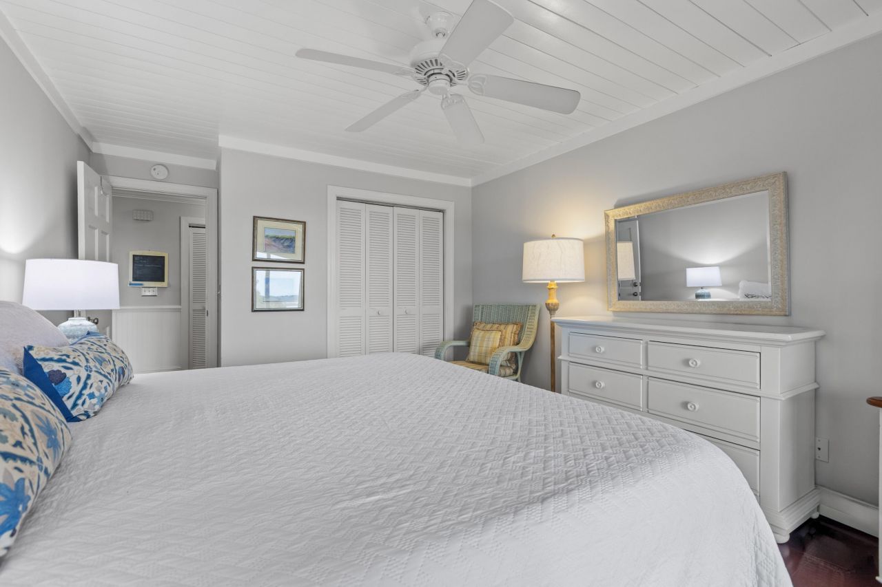 2106 Landfall Way Photo 22