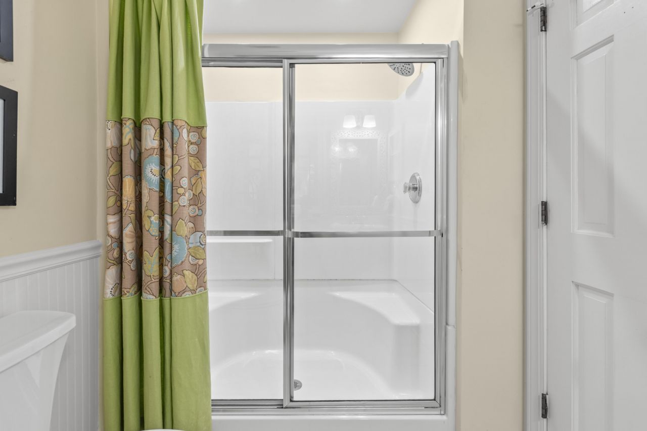 2106 Landfall Way Photo 24