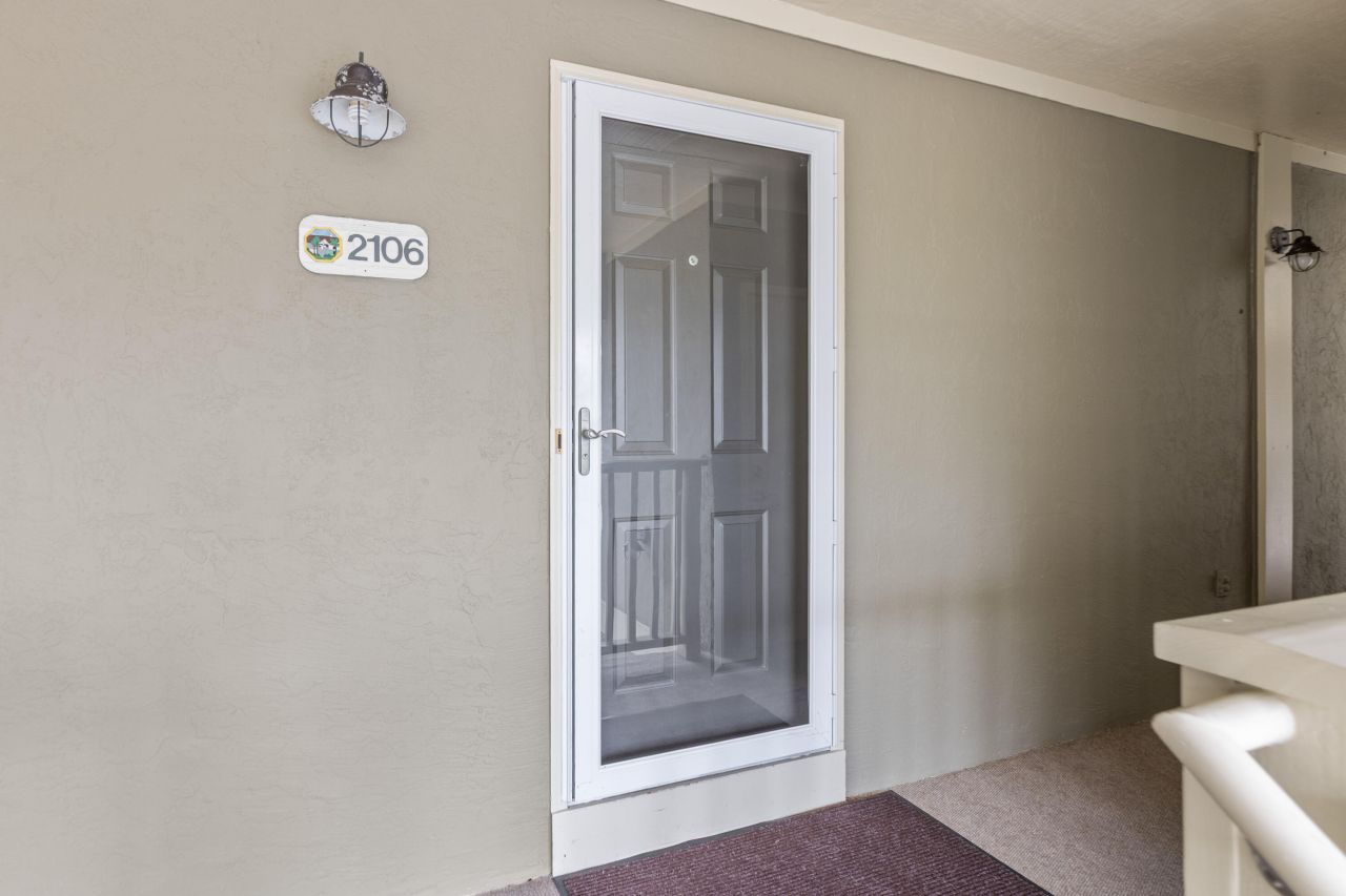 2106 Landfall Way Photo 5