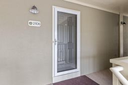 2106 Landfall Way photo 4