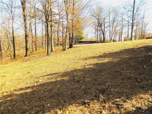 N Hilltop Circle , Rogers, AR 72756