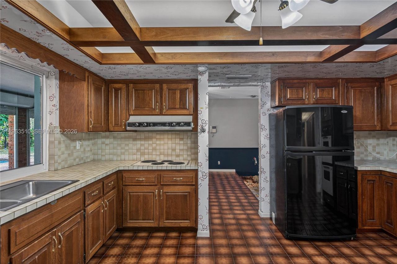 6621 E Tropical Way, Plantation, FL 33317 Photo