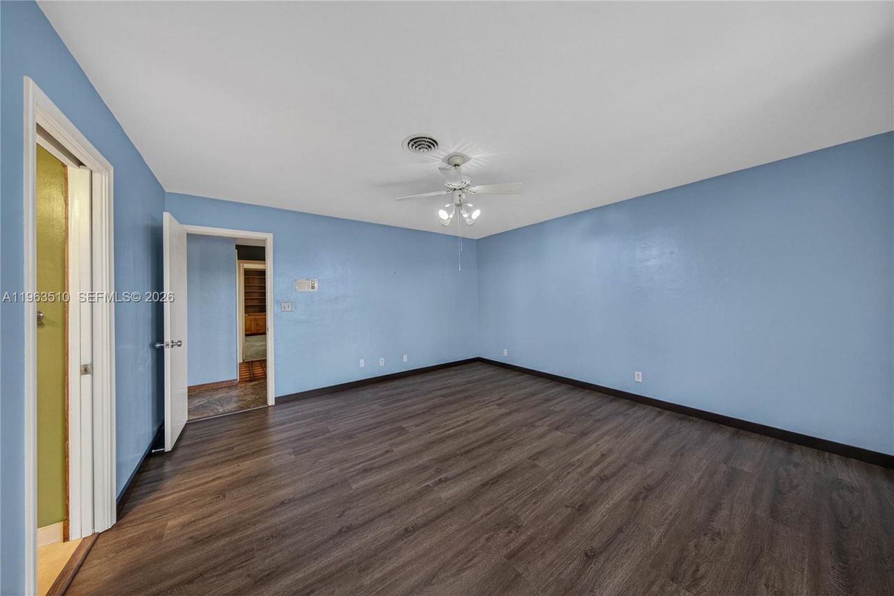 6621 E Tropical Way, Plantation, FL 33317 Photo