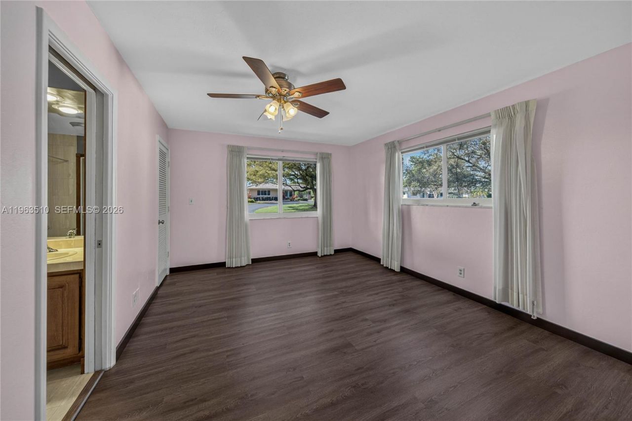 6621 E Tropical Way, Plantation, FL 33317 Photo