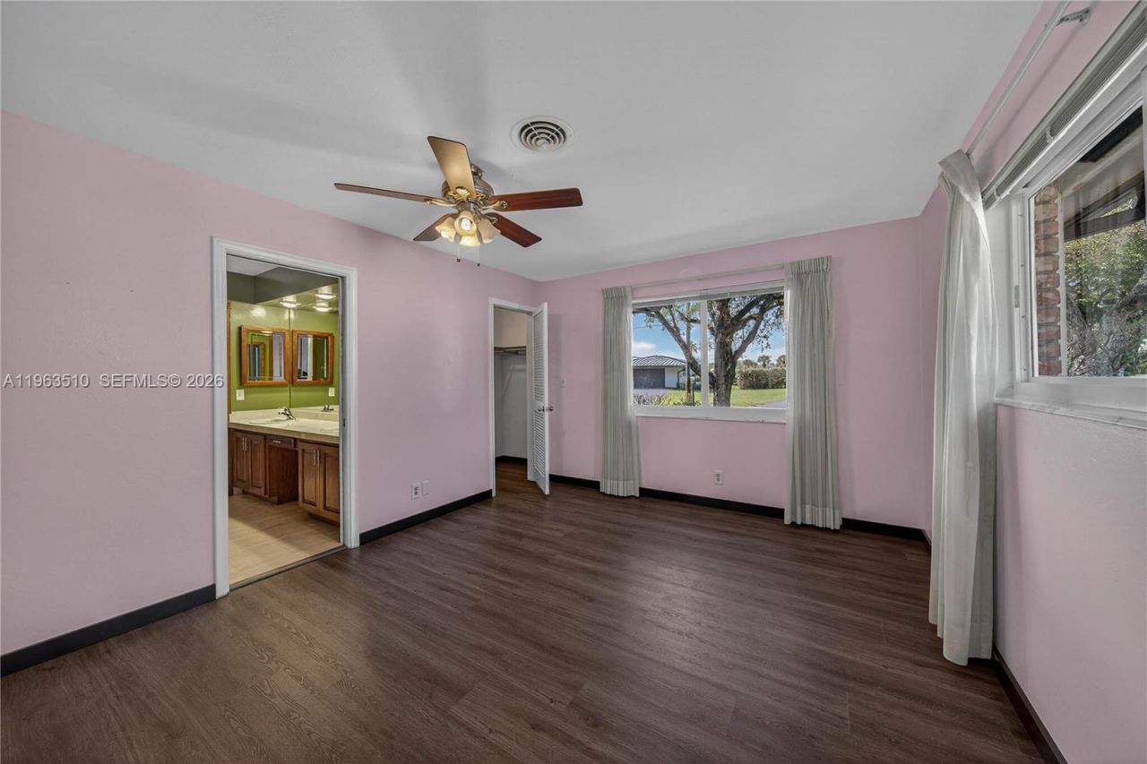 6621 E Tropical Way, Plantation, FL 33317 Photo