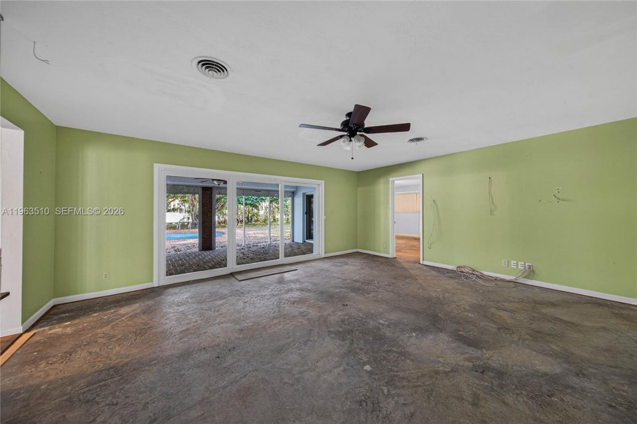 6621 E Tropical Way, Plantation, FL 33317 Photo