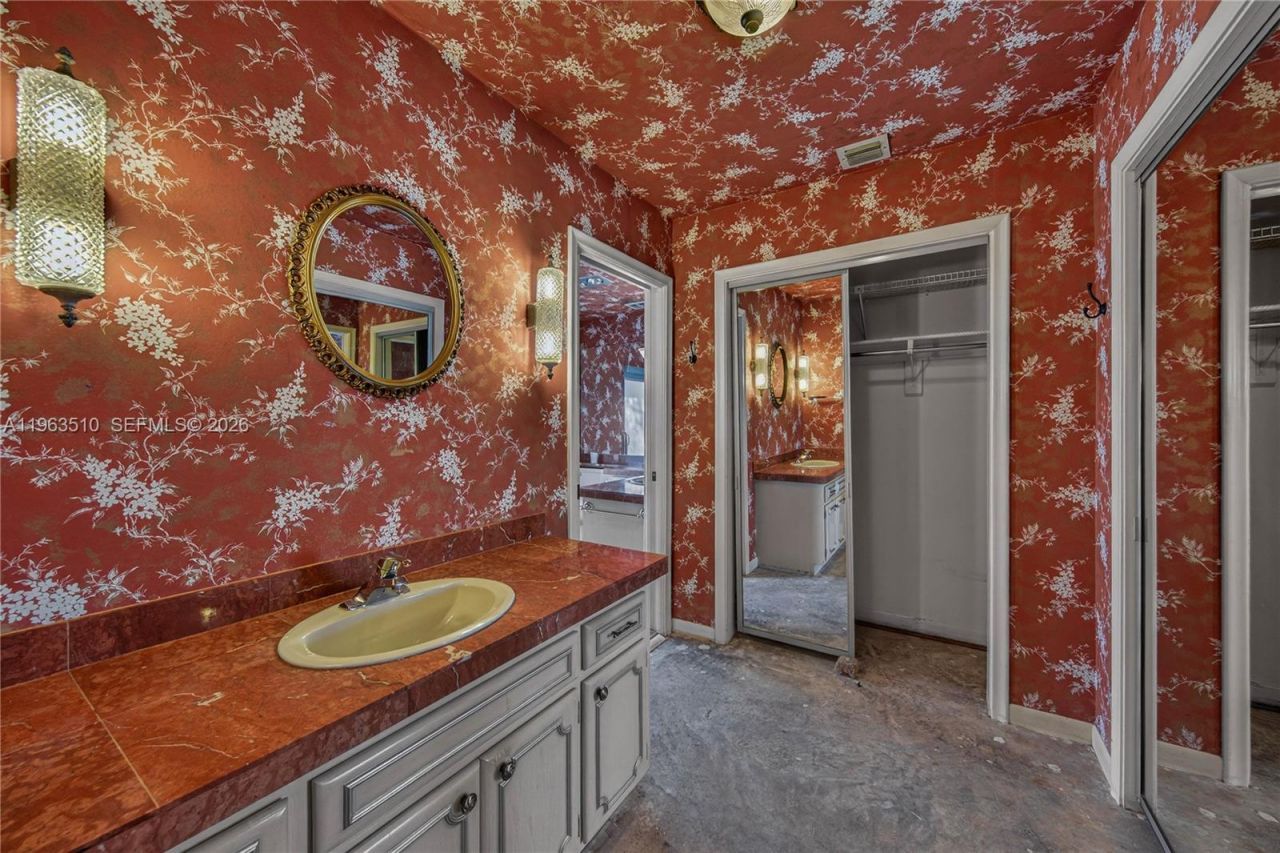 6621 E Tropical Way, Plantation, FL 33317 Photo